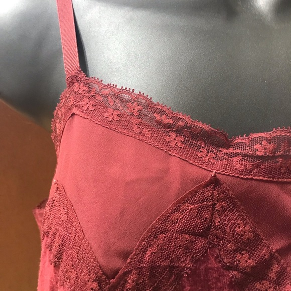 Fossil Red Crop Top - Picture 2 of 3